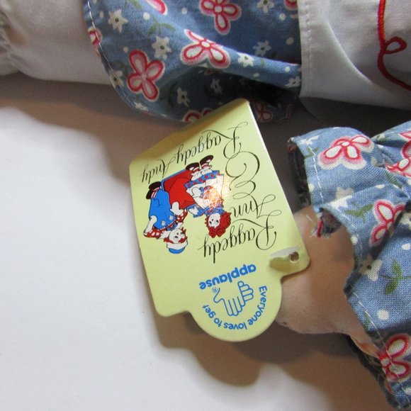 vintage Raggedy Ann stuffed doll by Applause with Parent's Guide book set - Picture 4 of 16